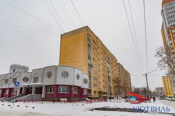 Трехкомнатная квартира на Стачек в Ирбите - irbit.yutvil.ru - фото 1